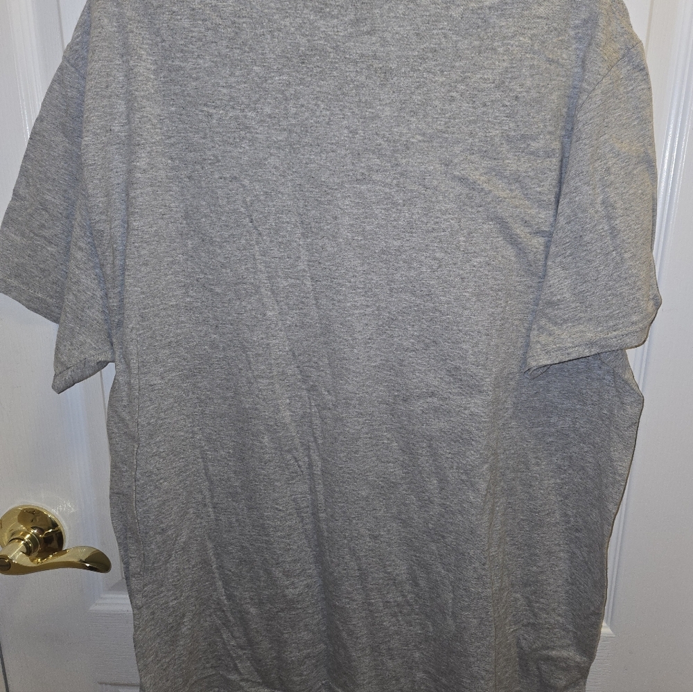 Cheetos Logo Gray T-Shirt - Picture 4 of 4